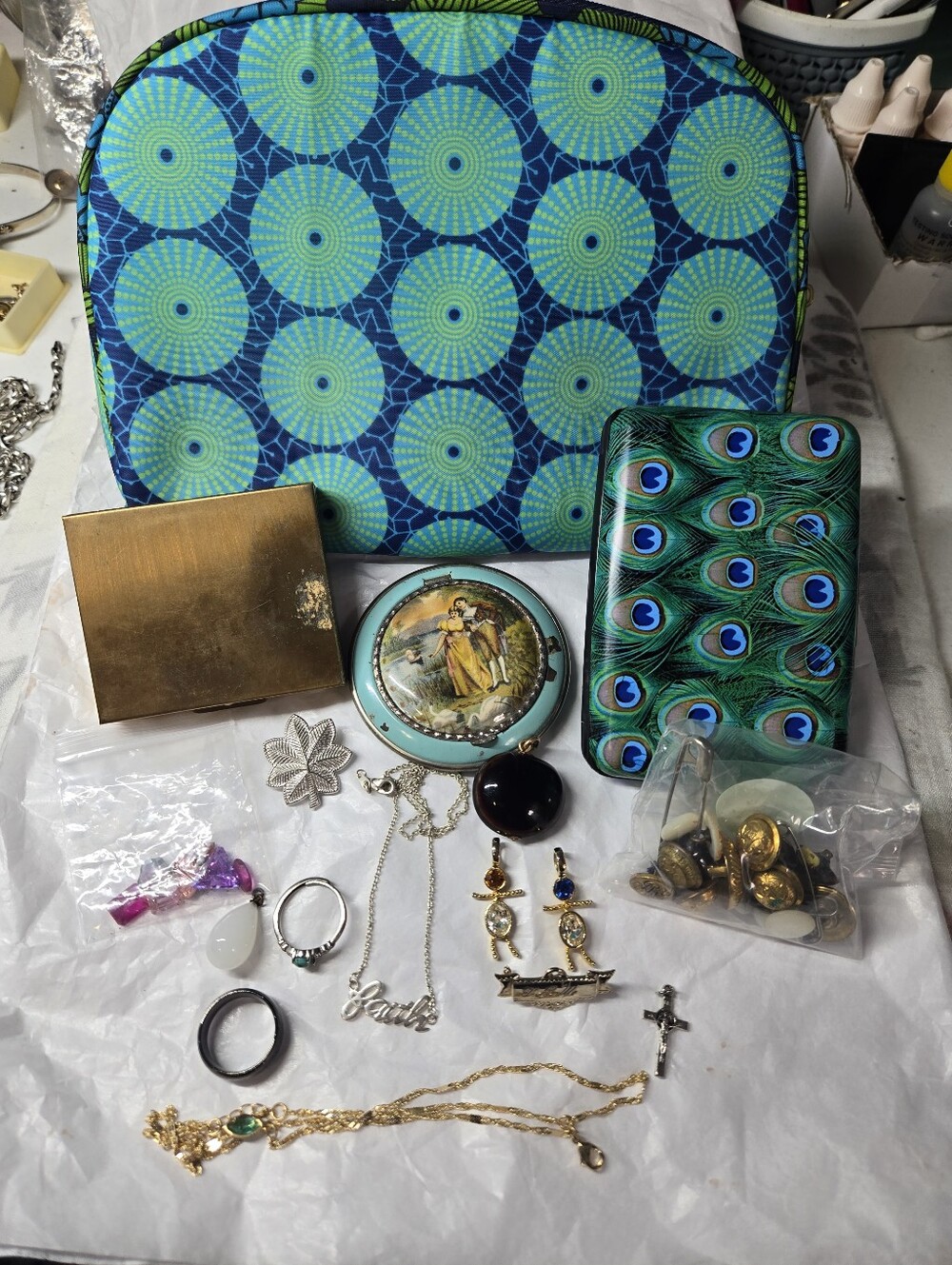 Vintage Compacts And Jewelry And Stuff